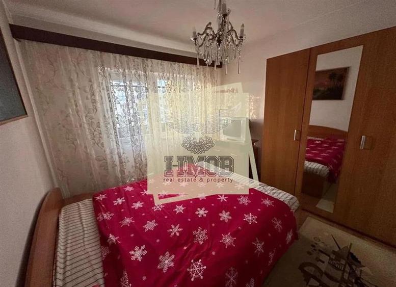 Apartament 3 camere cu balcon cartier Vasile Aaron