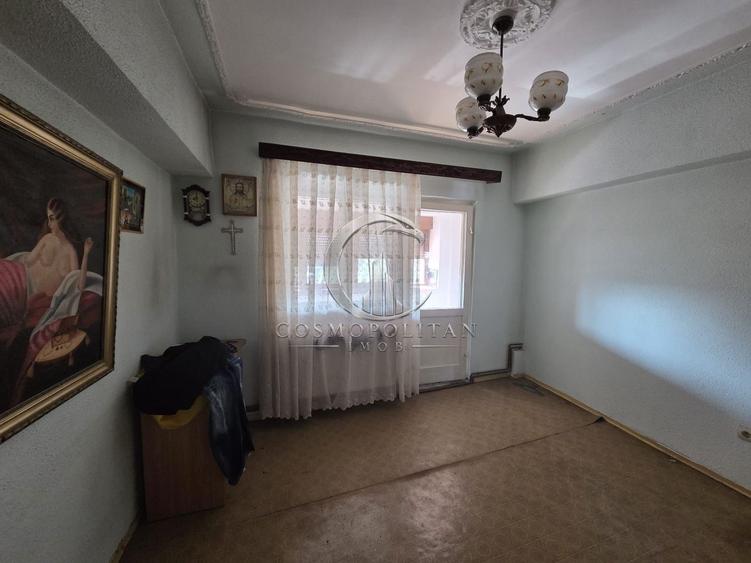 Apartament deosebit cu scara interioara si 4 camere ~ pozitie centrala