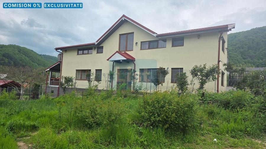 Vilă în Dubova,  langa Dunăre, Teren 1361mp