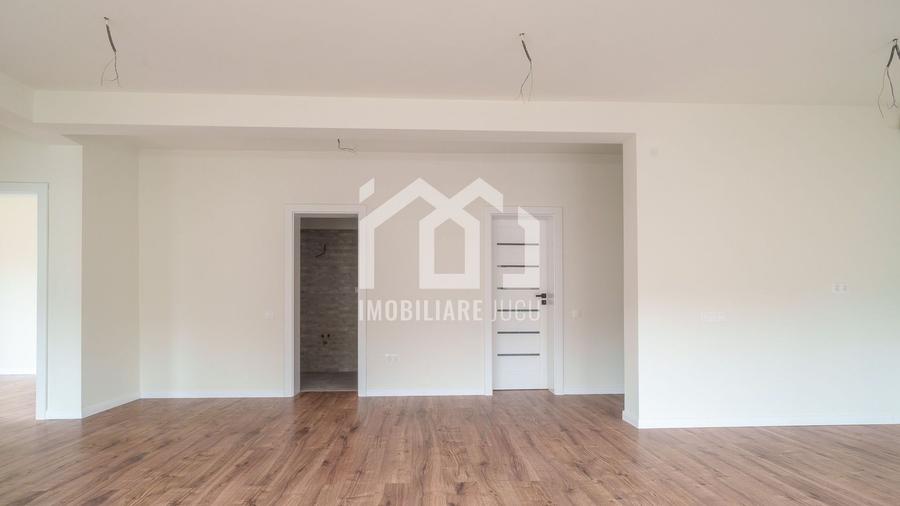 Apartament 3 camere, Bloc nou, Parcare inclusă, Jucu de Mijloc