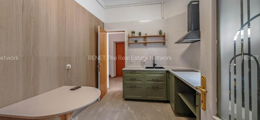 Vilă spațioasă de închiriat, 11 camere, București - 21