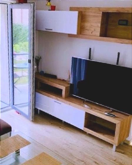 Proprietar inchiriez apartament complet mobilat si utilat, la prima chirie