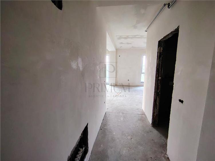 Bloc nou - asfalt - personalizare interioara - zona excelenta