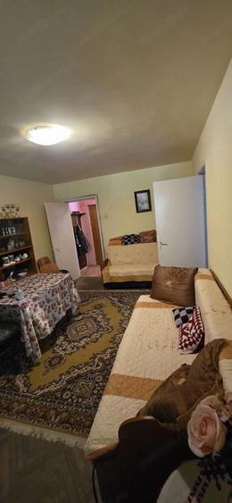 De vanzare apartament 3 camere Tomis Nord