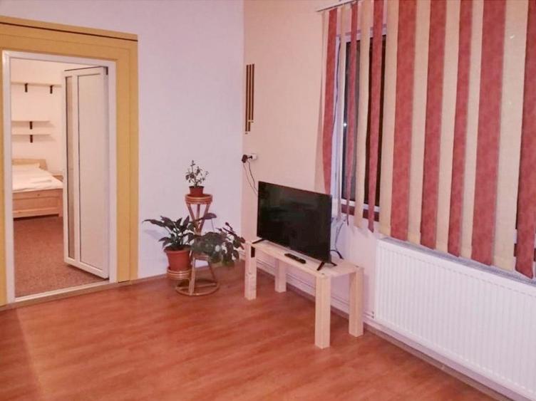 Apartament spațios, pe două niveluri, cu garaj – Brasov Vechi