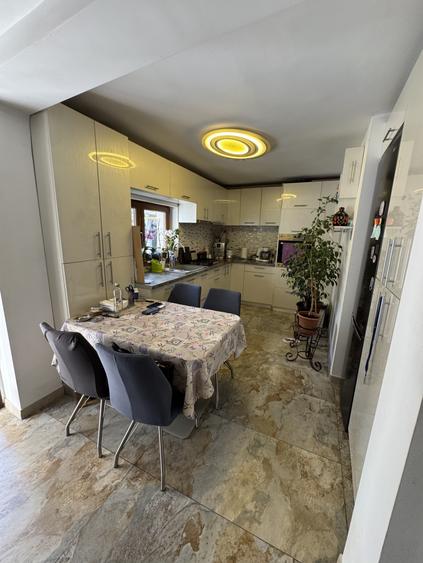 Casa boiereasca renovata complet – Str. Marasesti