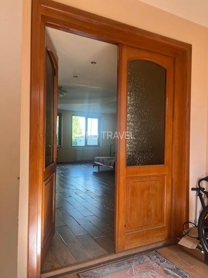 Vila moderna Parter + Etaj , an 2005, teren 406 mp, gaz,Coiciu strada linistita