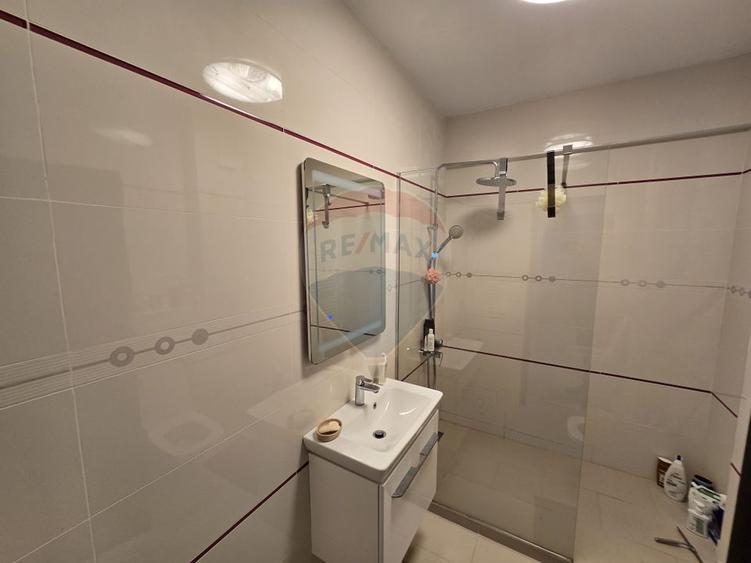 Apartament si loc parcare în zona promenada Mamaia Nord, Constanta