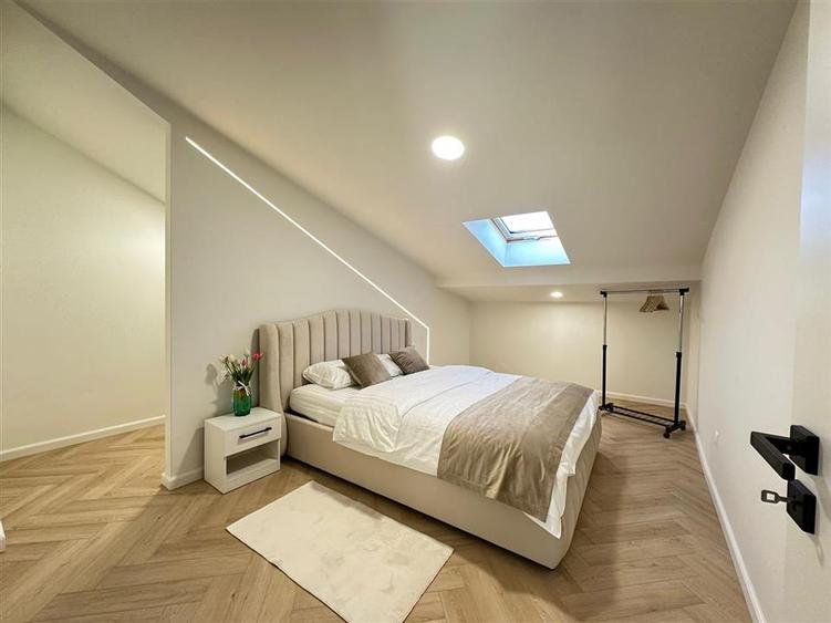 Penthouse 5 camere 3 bai Ansamblul Da Vinci
