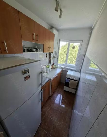 Take Ionescu - Isho(1 min) - 4 camere- Centrala termica - AC - Balcon - 7