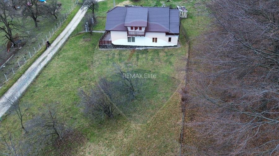 Casă / Vilă cu 7 camere   în zona Bran-Tohanita, Brasov - 6