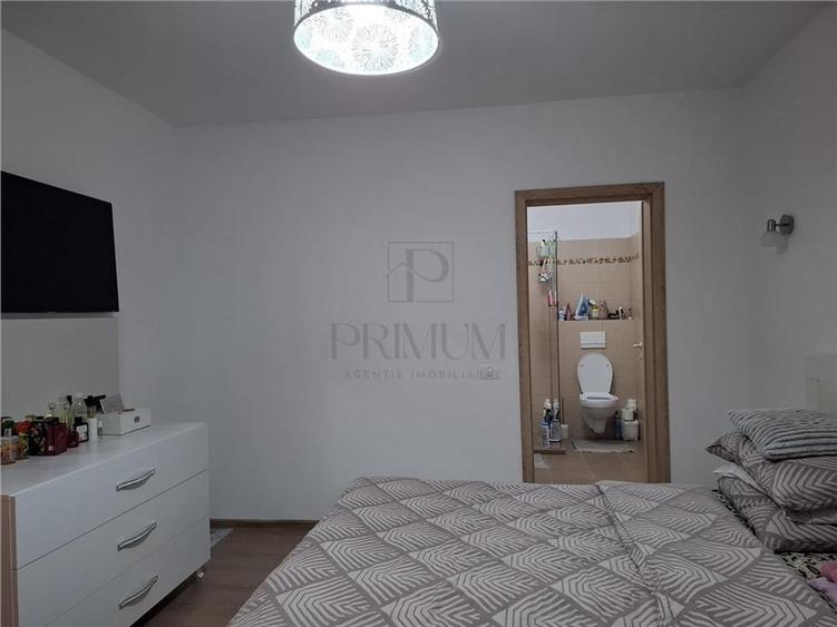 Duplex mobilat utilat - teren generos - asfalt