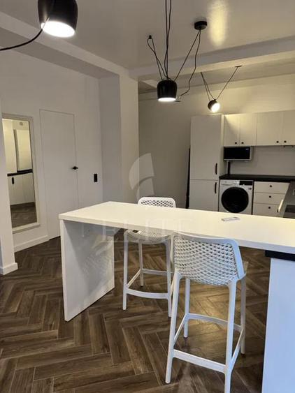 Apartament 2 camere în zona DAMBUL ROTUND