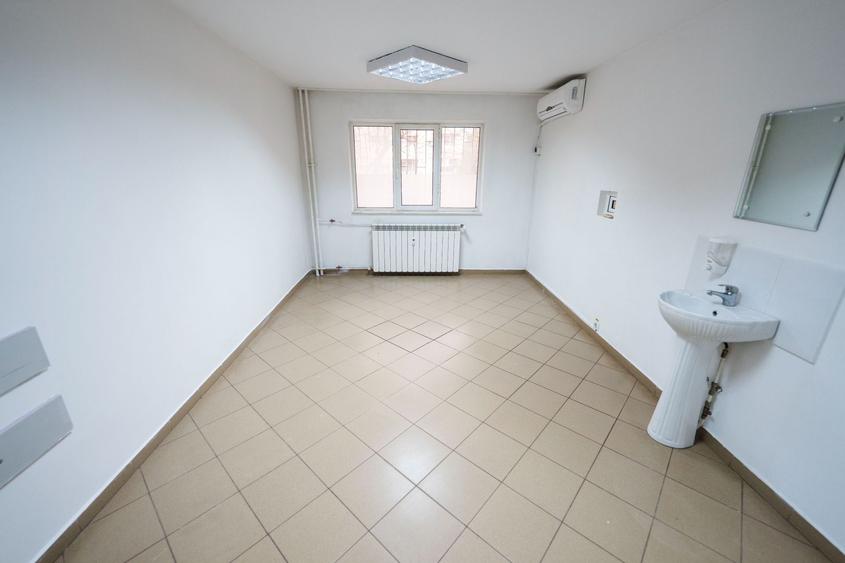 Spatiu parter, 56 mp, ideal cabinet medical, birouri sau servicii – Sarari