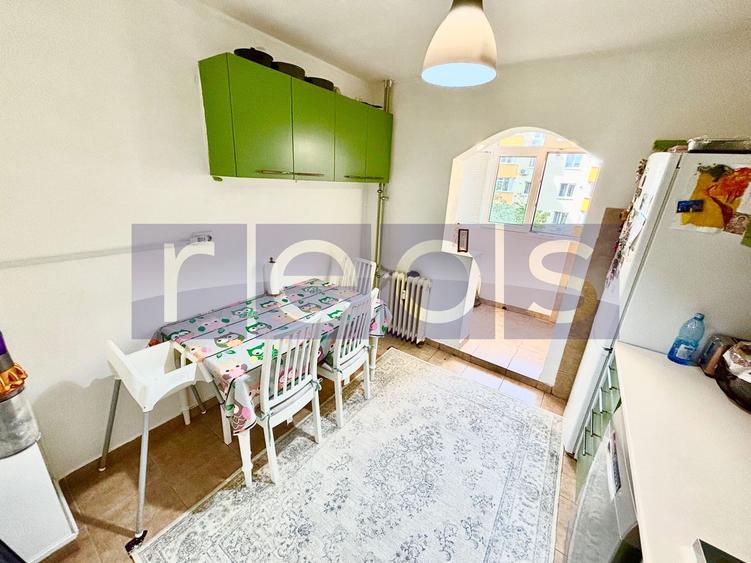 VANZARE 3 CAMERE TITAN | AUCHAN TITAN |