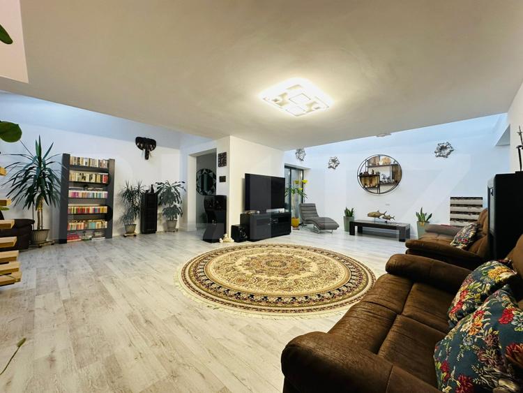 Casa premium, 350 mp si teren 722 mp, mobilata si utilata lux, in Brasov