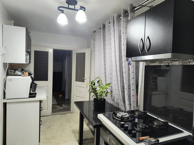 1200mp teren cu casa in Botosani