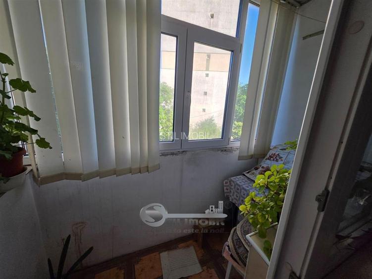 Apartament 3 camere - Sos Nationala - Et 2 - 85.000E - 8