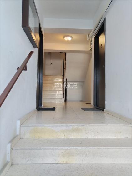 3 camere | Etaj 1/3 | Bloc 2015 | Renovat | Mutare imediată