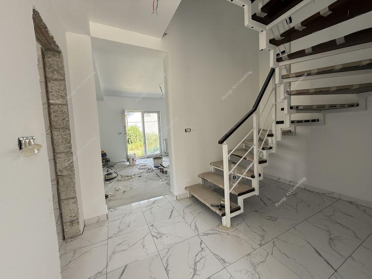 Duplex 4 Camere | P+1 | Calea Sagului-Unitatea Militara