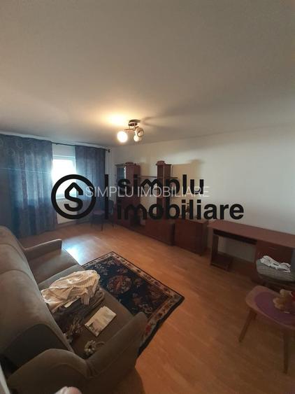 2 decomandate, centrala, p/4, Rovine - 108 000 de euro