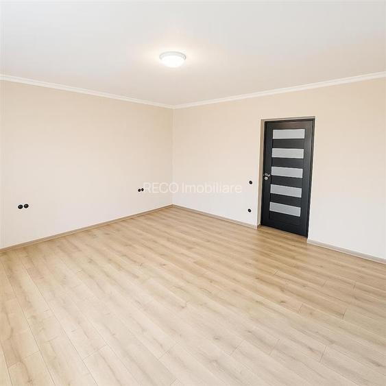 RECO Casa 5 camere, zona Santion, renovata, teren 521 mp - 2