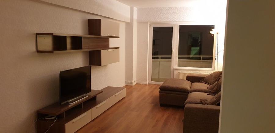 Apartament 3 camere liber la vanzare zona Centrul Civic