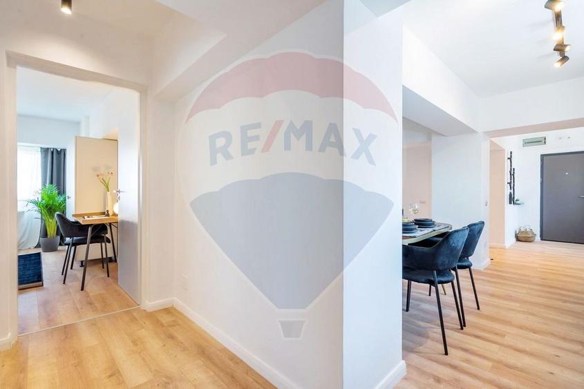 Vedere Panoramică | 3 Camere 77mp Ultra-Modern | Piata Unirii