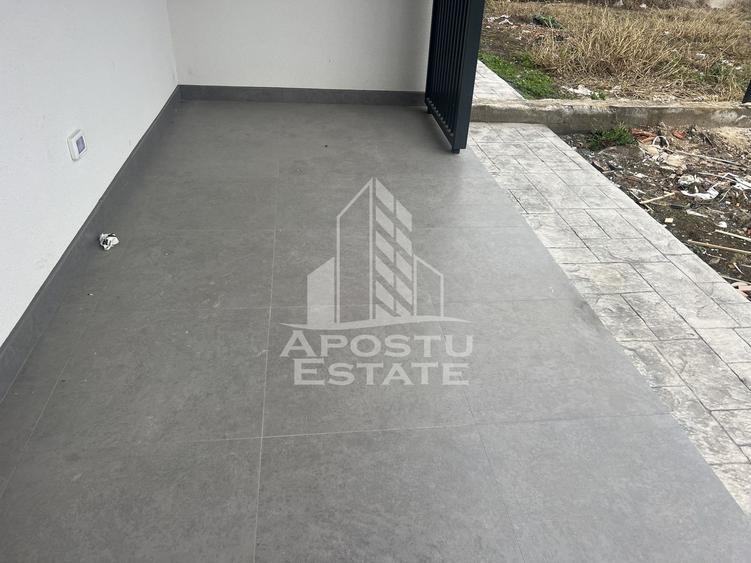 Duplex modern Covaci cu curte de 370 mp