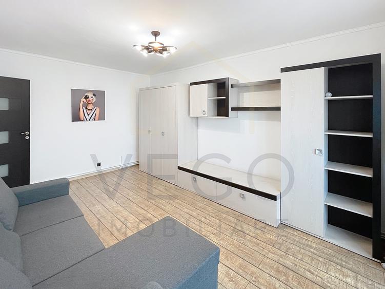 Apartament cu 3 camere, decomandat, 65 mp, situat in zona Big Manastur