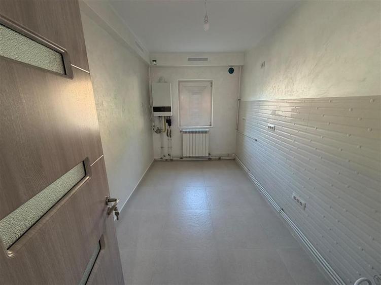 3 camere, etaj 1, renovat complet 2026, zona 2 Stejari - Tribunal -