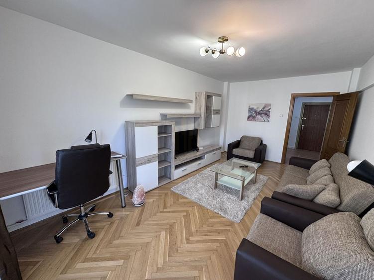 Apartament 2 camere de inchiriat *bd. Unirii*