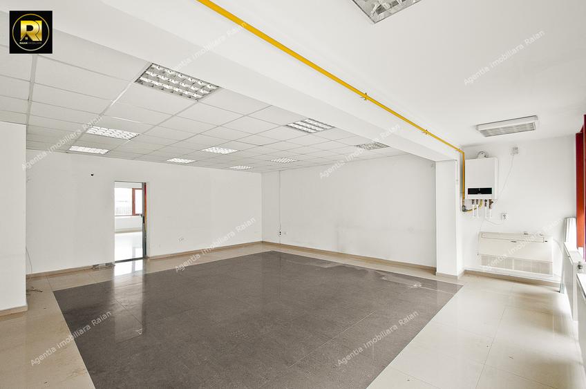 Vanzare spatiu comercial in Galati, pe str Tecuci, sup 170 mp utili, in bloc nou