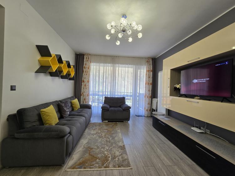 Apartament modern în Sinaia | Loc de parcare + Piscină în complex