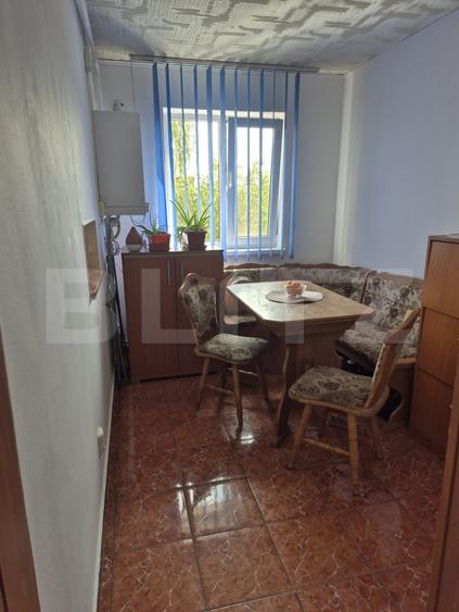 Apartament 3 camere, 41 mp, parcare, zona Florilor