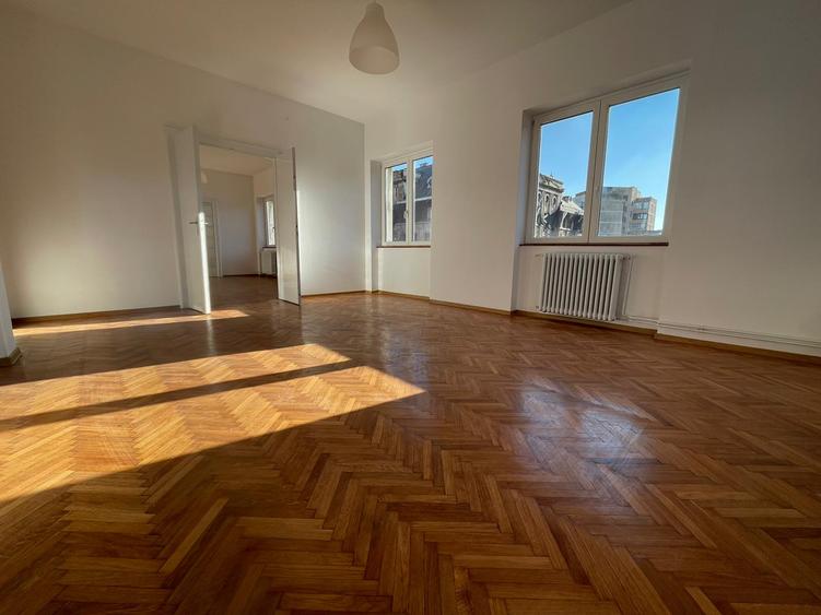 Apartament 4 camere în Piața Unirii | Clădire istorică | Str. Flor