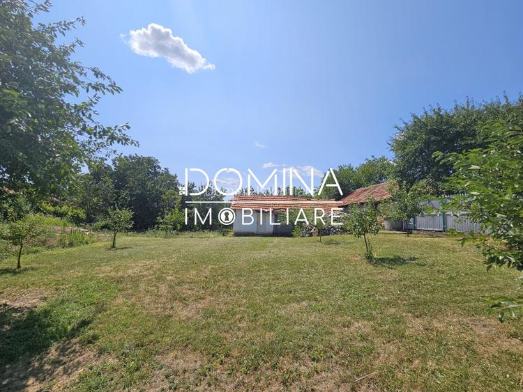 Vânzare teren intravilan, 1.202 mp, situat în comuna Runcu, sat Dobrița - 2