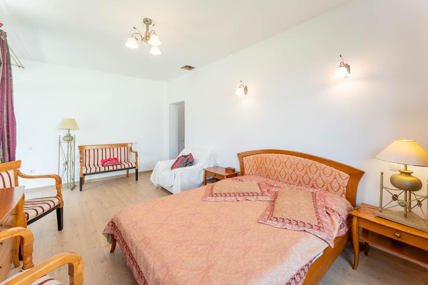 Oportunitate Rară | Proprietate Exclusivă în Izvor