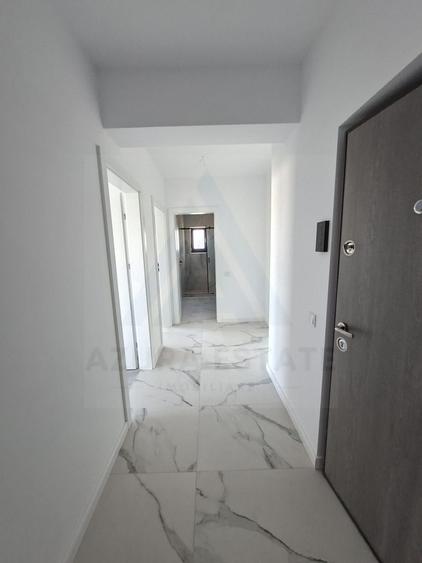 Apartament la cheie 3 camere balcon 7 mp boxa si parcare pe Dna Stanca