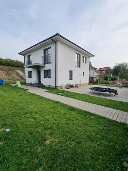 Casă unifamilială la cheie, Jucu de Sus, la 20 minute de Cluj-Napoca