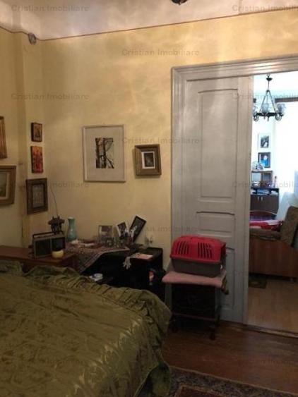 Teren 500 mp + Casa 4 camere zona Centru,