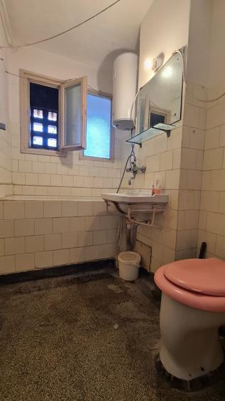 APARTAMENT 2 CAMERE - ET. 4 - SEMIDECOMANDAT
