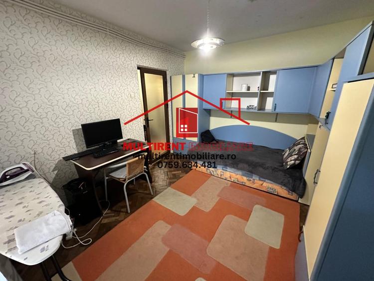 Apartament 3 camere str. 1848 - de vanzare!
