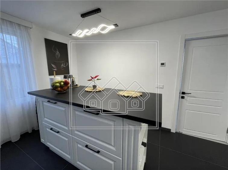 Casa individuala, moderna, 4 camere, fotovoltaice, mobilata complet
