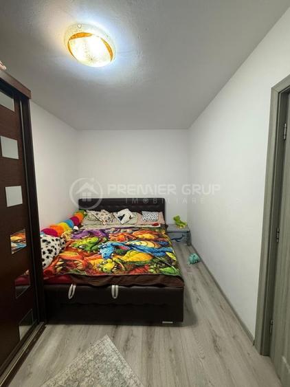 Etaj 2! Apartament 3 camere 45mp fara risc cu centrala, TATARASI