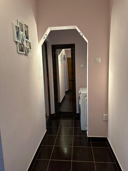 SE VINDE APARTAMENT 3 CAMERE, MICRO 38, 63.000 EURO