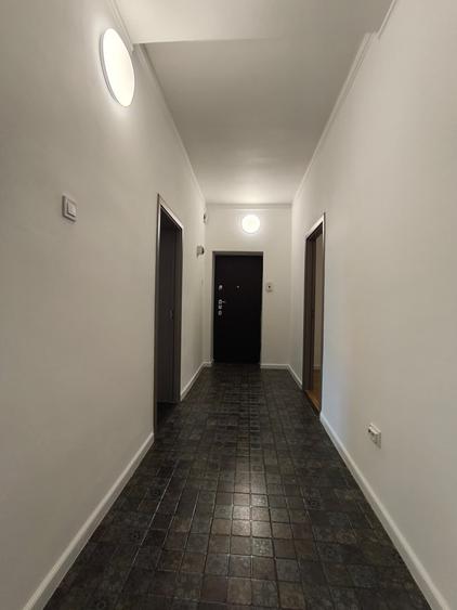 Apartament 3 camere complet renovat de vânzare – Fundatie / Blocurile Rusești