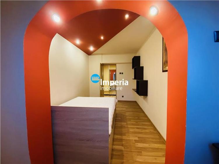 Inchiriez apartament 3 camere D, zona Centru - Independentei