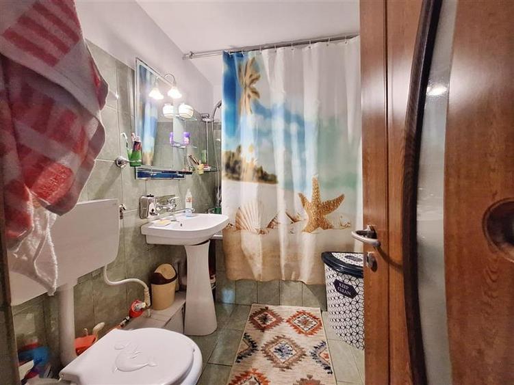 Apartament 2 camere decomandat, zona Neagoe Voda
