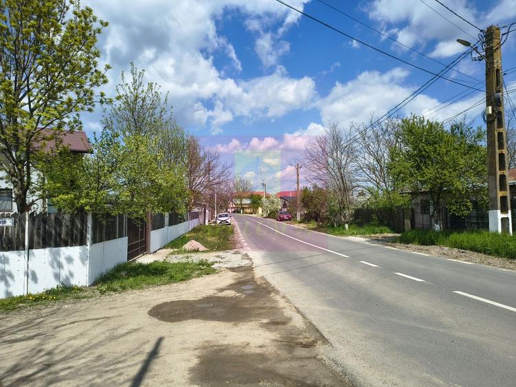 Casă cu farmec rustic și 500 mp, la 15 min de București